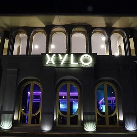 La Palazzo - Across Uptown Mall & Grand Hyatt Bgc タギッグ エクステリア 写真