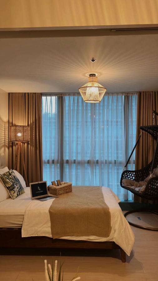 La Palazzo - Across Uptown Mall & Grand Hyatt Bgc タギッグ エクステリア 写真