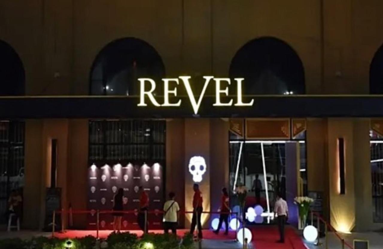 La Palazzo - Across Uptown Mall & Grand Hyatt Bgc タギッグ エクステリア 写真